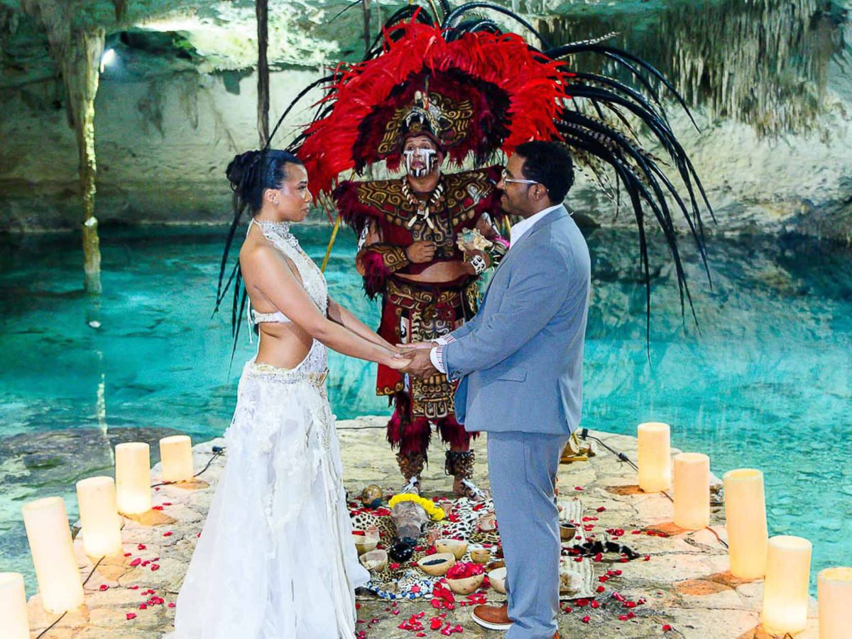 Tulum Cenote Small wedding with Mayan ceremony and Fire&nbsp;show