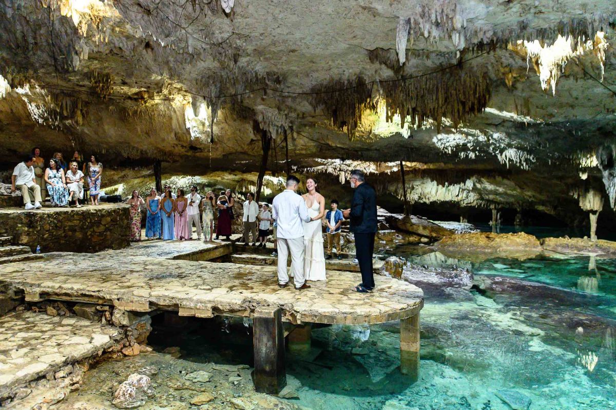 Tulum cenote Small wedding with Symbolic&nbsp;ceremony