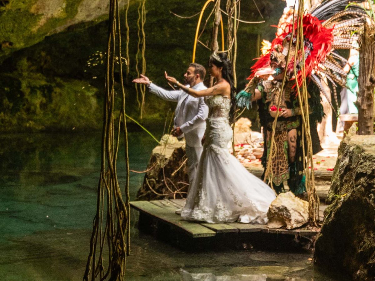 Cenote Wedding in Riviera Maya: A Sacred Mayan Ceremony in the&nbsp;Jungle